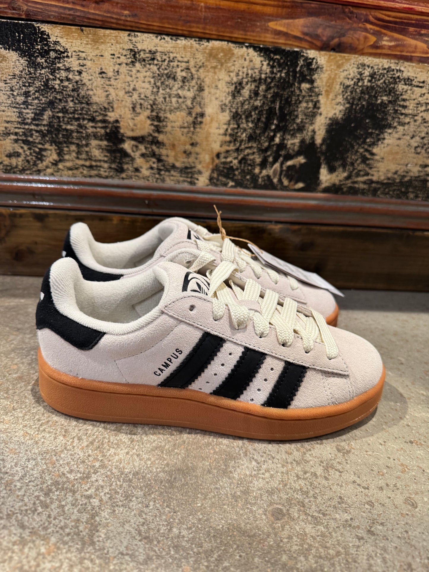 Adidas campus