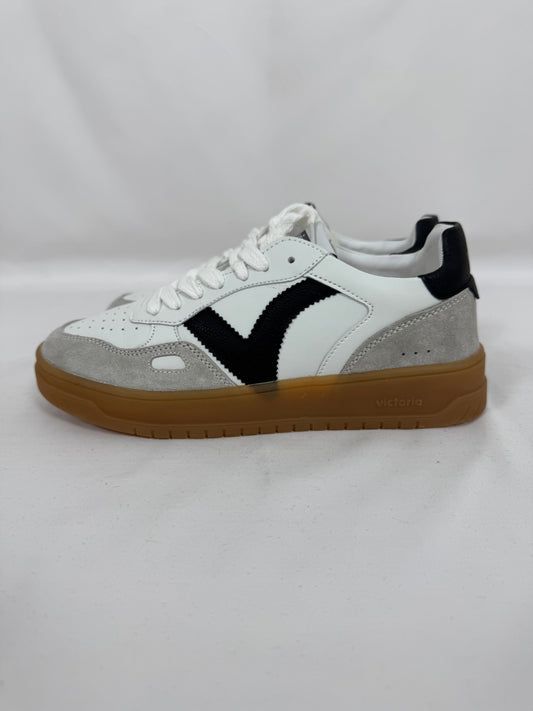 Sneakers Victoria